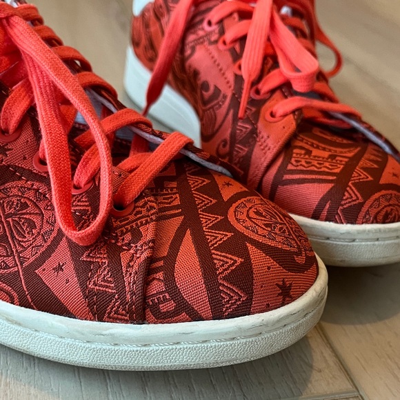 Adidas Y2K Disney Moana Red Graphic Stan Smith Sneakers - Picture 6 of 8